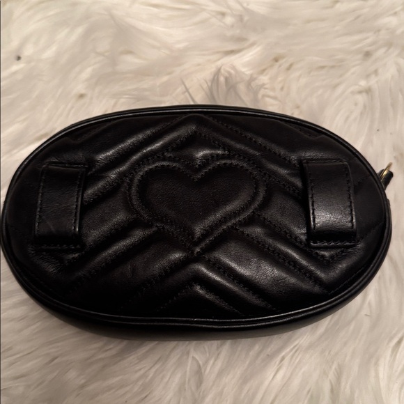 Gucci Black Quilted Leather Belt Bag with Gold Logo - Picture 2 of 12